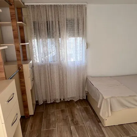 Floor Apartman
